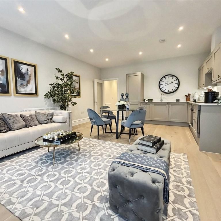 2 bedroom flat to rent - Photo 1