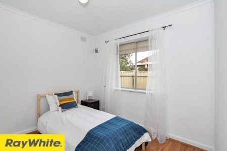 Beautifully Renovated Unit In Stunning Location - Photo 3