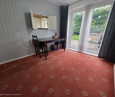 3 bedroom semi-detached house to rent - Photo 5