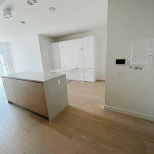 One Burrard Place New Studio Unit for Rent - Photo 2