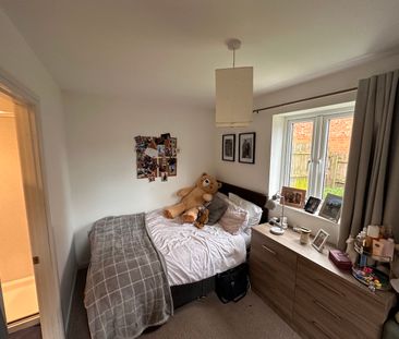 4 bedroom house, 1 en-suite - Photo 5