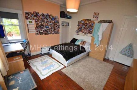 10 Bedroom Mid Terraced House for rent in Regent Park Avenue - Photo 5