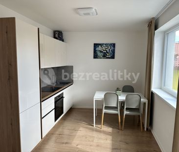 Pronájem bytu 1+kk • 38 m² bez realitkyPraha - Letňany - Photo 1