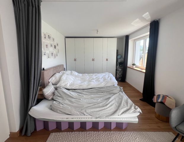 Moderne Erdgeschosswohnung mit traumhaftem Weitblick und Garten in Bielefeld-Theesen - Photo 1