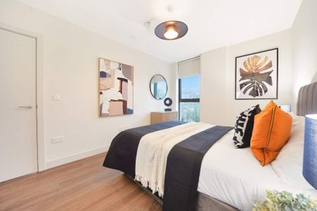 The Oakgate, KT22 7RZ, Surrey - Photo 4