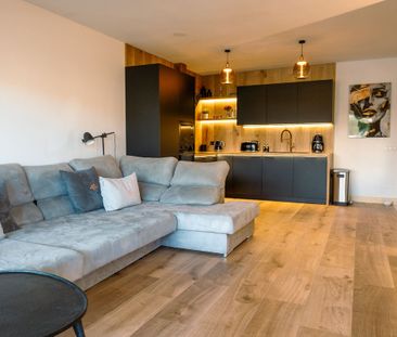 Apartment in Benahavís, Costa del Sol - Photo 4