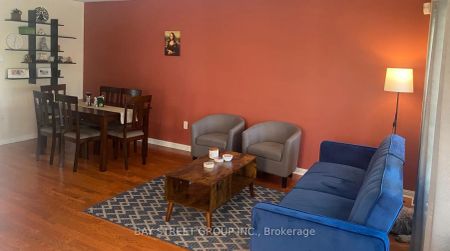 Detached Home For Lease | W9051238 - Photo 5