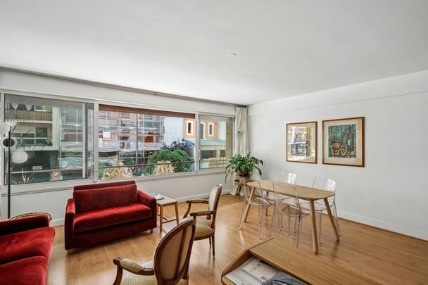 Location Appartement 4 pièces Meublé 80m² PARIS 16ème - Photo 1