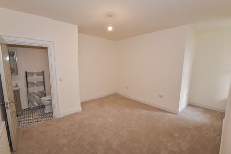 Apt 1, 39 Princetown Road, Bangor, BT20 3TA - Photo 2