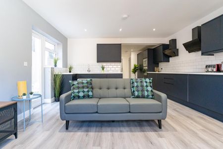 Grosvenor #75 - Photo 5