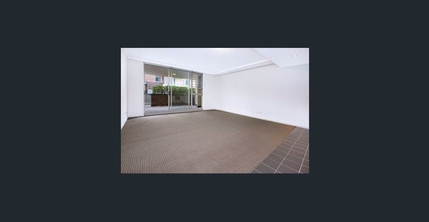 Modern Ground-Floor One-Bedroom Apartment in Prime Camperdown Location - Photo 1