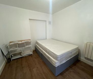 3 bedroom ground floor flat to rent - Photo 5