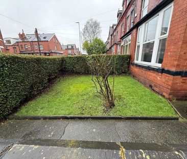 7 Bedroom Student Property within walking distance of Leeds Univers... - Photo 2