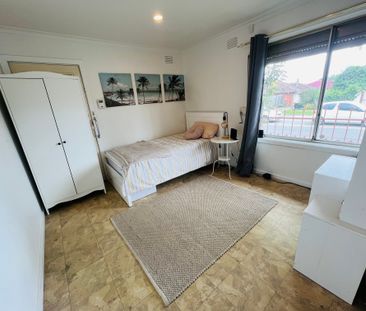 Noble Park - Photo 4