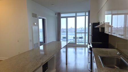 For Lease - 29 Singer Court Unit# 1812, Toronto, Ontario - Photo 2