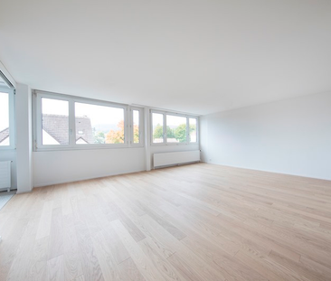 Schöne, helle Wohnung zu vermieten - 5 Minuten vom Bahnhof entfernt! - Photo 2