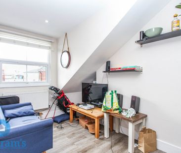 2 bed Apartment for Rent - Photo 1