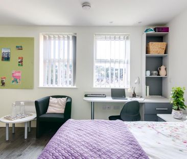 1 bedroom in a flat share to rent - Photo 6
