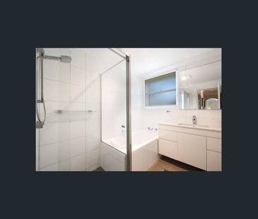 Spacious apartment in super convenient location - Photo 4