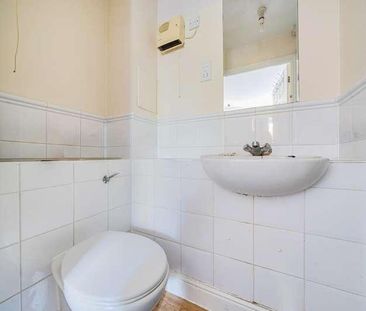 Whitehead Way, Aylesbury, HP21 - Photo 6