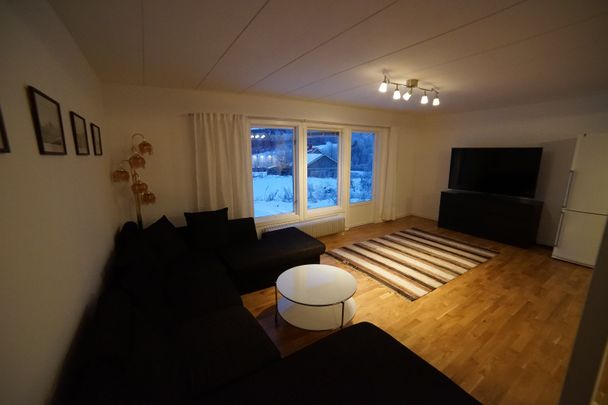 Västra Laggarbergsvägen, Timrå - Photo 1