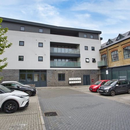 Crabble Hill, Dover, CT17 0FX, Kent - Photo 4