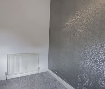 Wordsworth Street, Burnley - Photo 5