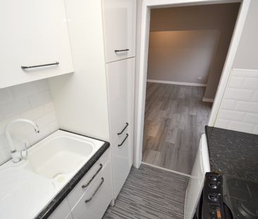 2 bed ground floor flat to rent in Midcroft Avenue, Glasgow, G44 - Photo 3