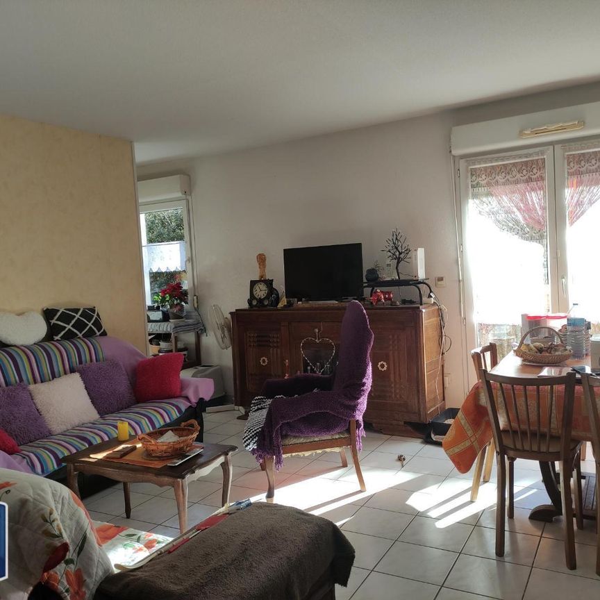 Location Appartement 3 pièces 54m² VAUVERT 30600 - Photo 1