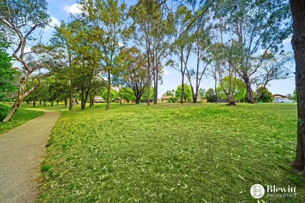 6/19 Torpy Place, Jerrabomberra NSW 2619 - Townhouse For Rent | Domain - Photo 1