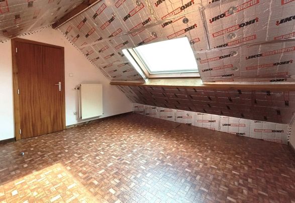MOOIE WONING MET GARAGE EN TUINTJE - Photo 1