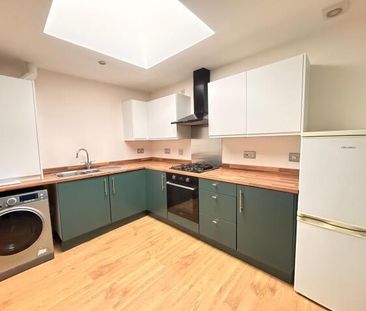 2 bedroom flat to rent - Photo 4