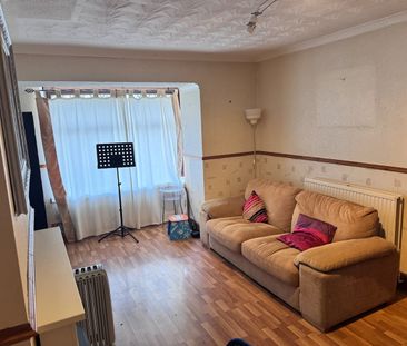 2 Bed Terraced House, Deevale Road, AB12 - Photo 3