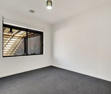 3 bedroom, Low Maintenance Family Home! - Photo 5