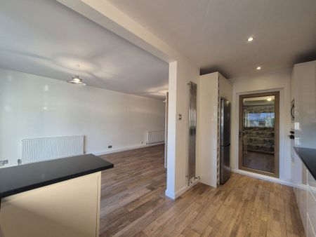 Mallory Drive, Marlpool, Kidderminster, DY11 - Photo 3