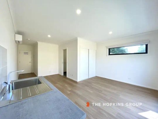 32 Coomalie Crescent, Heidelberg West VIC 3081 - Photo 1