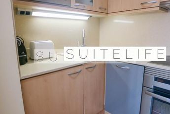 Monsieur Van Damme Lives Upstairs