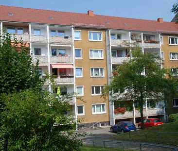 4-Raum-Wohnung mit Balkon und guter Anbindung an den ÖPNV - Photo 4