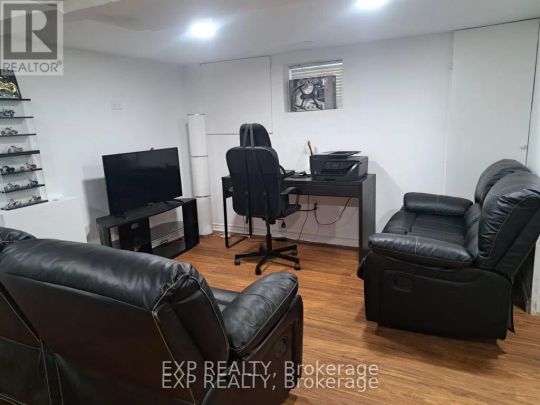 41 KENT STREET - Photo 1