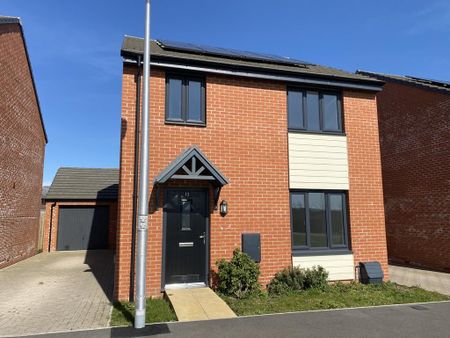 4 bedroom detached house to rent - Photo 2