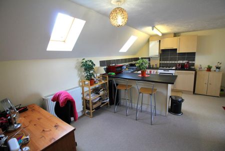 1 bedroom apartment to rent - Photo 4