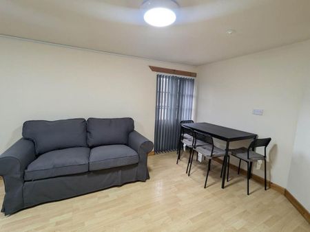 2 bedroom flat to rent - Photo 5