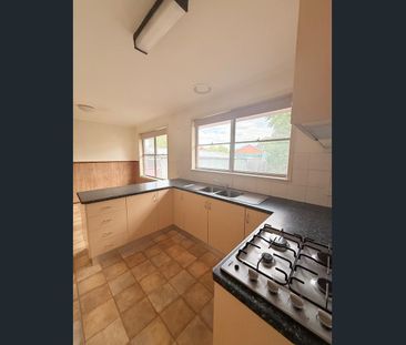 Fantastic Family Home for Rent - Photo 5