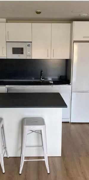 Piso de alquiler en Calle María Barrientos, El Cónsul - Ciudad Universitaria - El Romeral - Photo 1