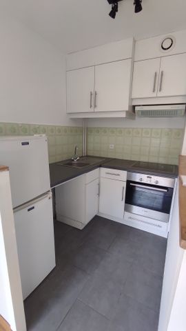 Location Appartement 2 pièces 39m² ORLEANS 45000 - Photo 2