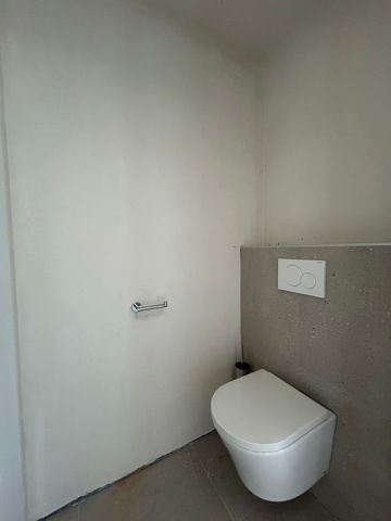 Halfvrijstaande woning net buiten het centrum - Photo 5