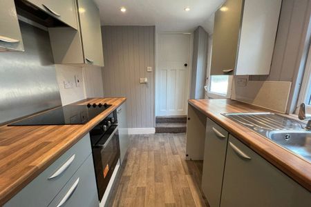 Gaywood Road - Photo 4