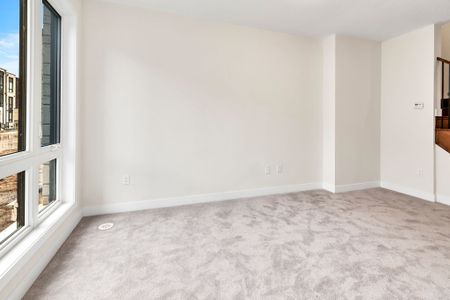 For Lease - 104 Stauffer Crescent, Markham, Ontario - Photo 2