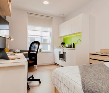 Standard Studio - Photo 1