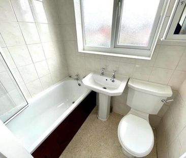 2 bedroom semi-detached house to rent - Photo 6